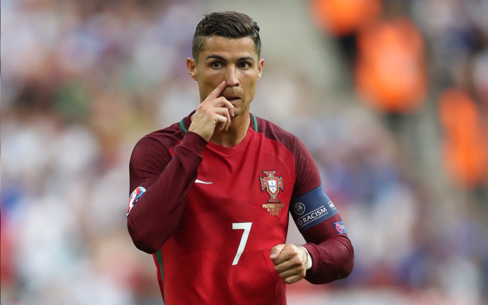 国足球员体能训练突破瓶颈，国足体能与技术分析